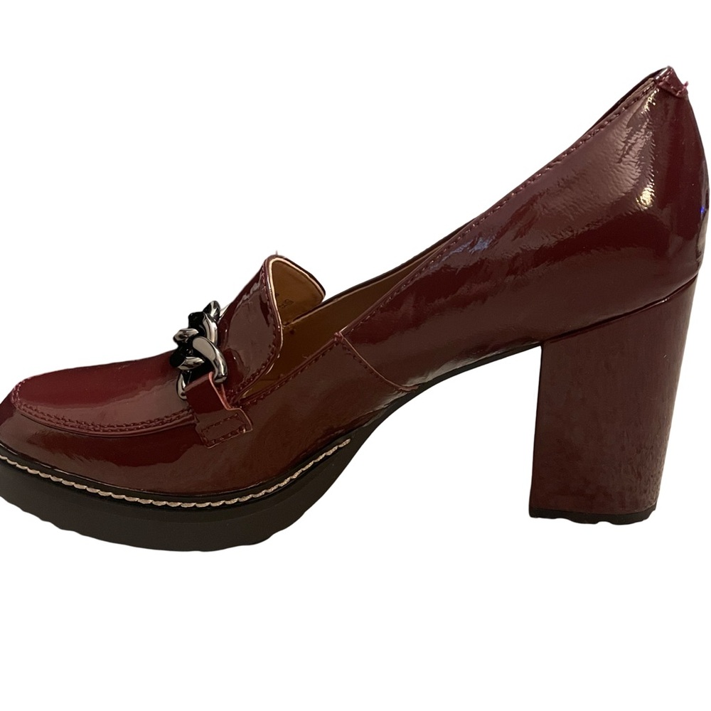 Naturalizer Tailored Pump Shoe